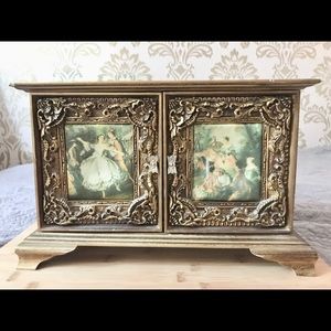 Vintage Jewelry Music Box